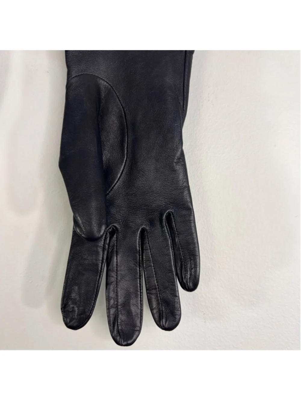 Vintage DENTS Britain buttery soft dark blue leather silk lined gloves 6.5